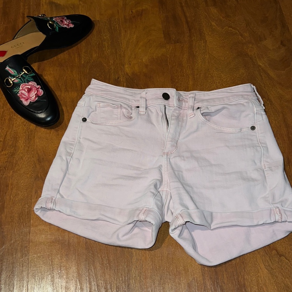 Universal Thread Pink Shorts Size 25.
